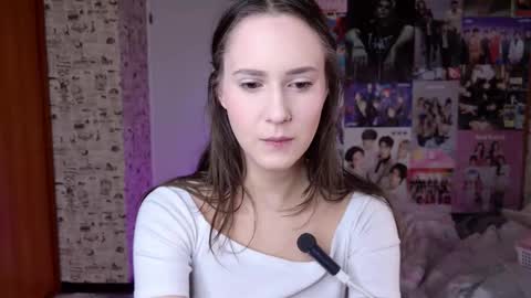 Lucy Rose online show from December 2025 01:21:02 AM