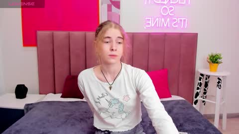 lucyserene online show from February 2026 08:41:01 AM