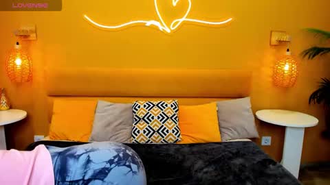 lucyserene online show from February 2026 09:23:02 AM