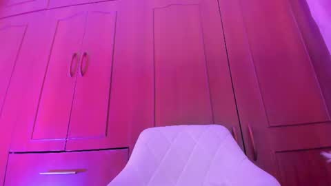 luciana online show from June 2026 05:12:01 AM