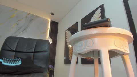 Snapshot of lucystell chatting on December 2024 12:27:01 PM Luciana online show from December 2024 12:27:01 PM