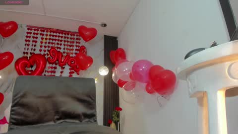 Snapshot of lucystell chatting on February 2025 10:43:02 PM Luciana online show from February 2025 10:43:02 PM