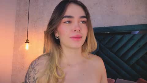 Lucy online show from October 2025 04:00:01 AM