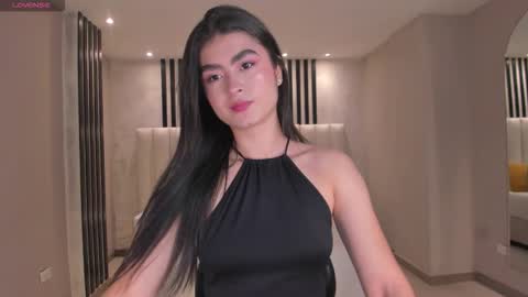 Lucy online show from November 2025 07:32:02 PM