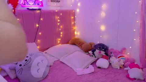 LUCYY FROM HOME  online show from August 2026 05:40:01 AM