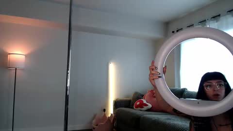 Snapshot of lucyyluvss chatting on September 2025 10:36:01 PM Lucy online show from September 2025 10:36:01 PM