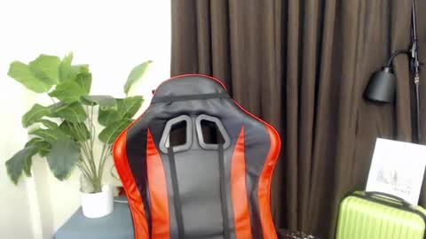 luda_69 online show from June 2026 07:33:01 PM