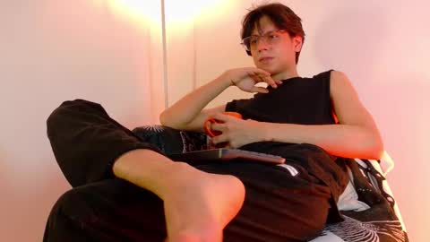 Snapshot of lui_x_dust chatting on March 2026 03:25:02 AM Lui online show from March 2026 03:25:02 AM