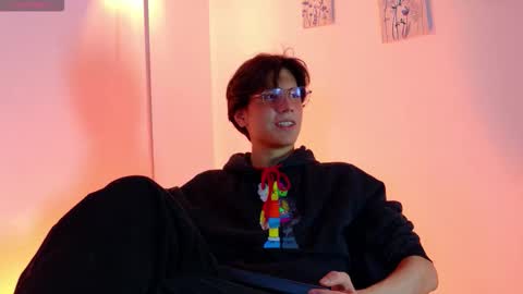 Snapshot of lui_x_dust chatting on March 2026 04:41:01 AM Lui online show from March 2026 04:41:01 AM