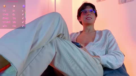 Snapshot of lui_x_dust chatting on March 2026 03:56:01 AM Lui online show from March 2026 03:56:01 AM