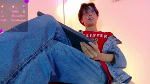 Snapshot of lui_x_dust chatting on March 2026 02:15:02 AM Lui online show from March 2026 02:15:02 AM