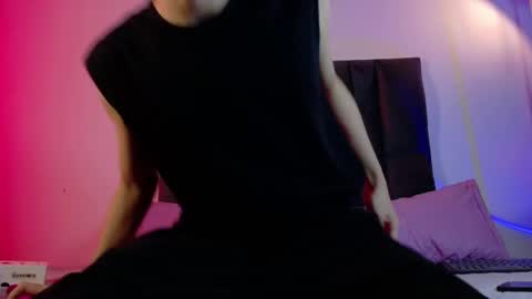 Lui online show from April 2026 03:57:02 AM