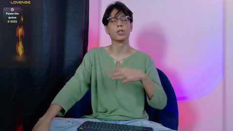 Lui online show from May 2026 04:07:02 AM