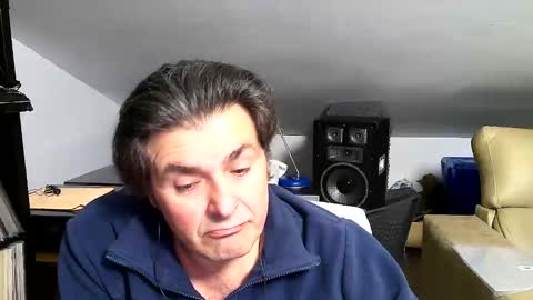 LUIGIJOHN online show from April 2026 08:02:01 PM