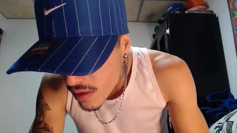 Snapshot of luis_as chatting on November 2025 11:10:03 AM Luis AS online show from November 2025 11:10:03 AM