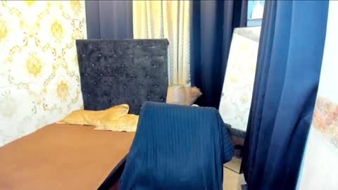 luisaellanor online show from December 2025 05:09:01 PM