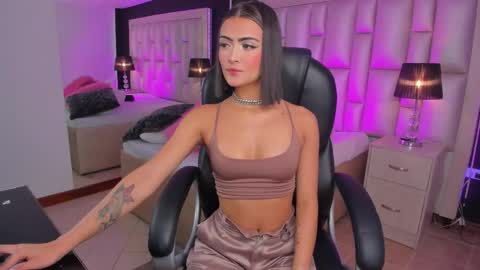 Luisa  online show from January 2026 03:28:02 PM