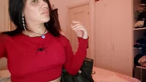 Snapshot of luisamonsterdick chatting on September 2025 07:52:01 PM Luisa Monsters online show from September 2025 07:52:01 PM