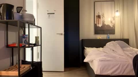 Snapshot of luisamonsterdick chatting on October 2025 03:07:01 PM Luisa Monsters online show from October 2025 03:07:01 PM