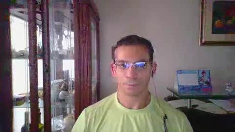 Luis online show from March 2026 09:21:02 PM