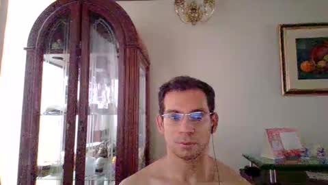 Luis online show from March 2026 03:45:01 PM