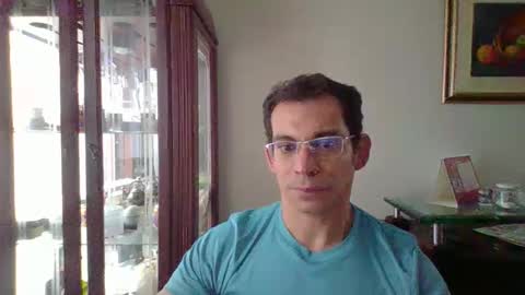 Luis online show from April 2026 08:32:02 PM