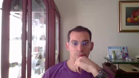 Luis online show from April 2026 06:25:01 PM