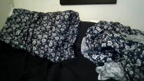 luisjg24hrs online show from June 2026 06:45:02 PM
