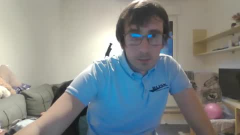 Luis online show from October 2025 04:09:01 PM