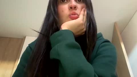 Snapshot of luissa_p chatting on September 2025 09:26:01 PM Luissa online show from September 2025 09:26:01 PM