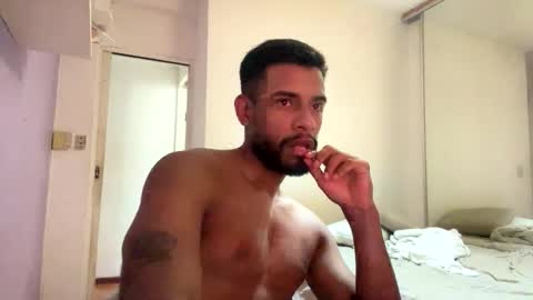 Hot boy online show from February 2026 03:32:01 AM