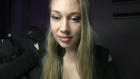 luiva13 online show from January 2025 06:32:02 PM