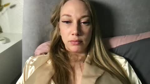 luiva13 online show from February 2025 07:29:01 PM