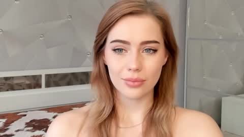 Lizzy online show from October 2025 11:33:02 AM