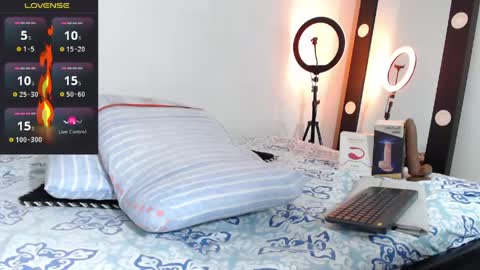 Lukarizzox        independent model online show from June 2026 05:23:01 AM