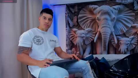 Snapshot of lukas_green1 chatting on September 2025 07:46:01 PM Lukas Green online show from September 2025 07:46:01 PM