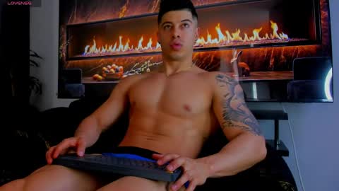 Lukas Green online show from April 2026 07:44:01 PM