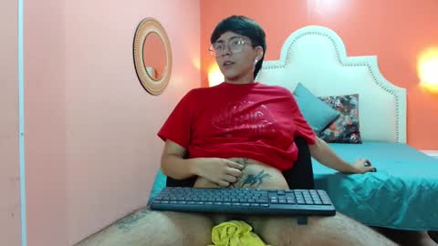 Snapshot of luke_morgans chatting on December 2024 03:33:02 PM LUKE MORGANS online show from December 2024 03:33:02 PM