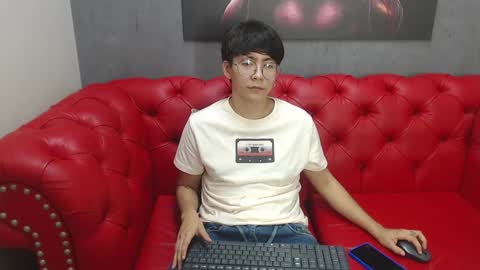 Snapshot of luke_morgans chatting on January 2025 12:31:01 AM LUKE MORGANS online show from January 2025 12:31:01 AM
