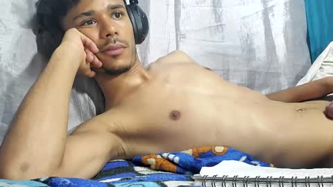 Snapshot of lukebigcock64 chatting on December 2024 01:36:02 PM Luke online show from December 2024 01:36:02 PM