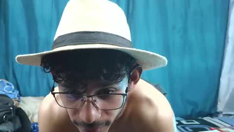 Snapshot of lukebigcock64 chatting on February 2025 12:39:02 PM Luke online show from February 2025 12:39:02 PM