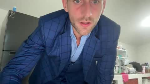 Snapshot of lukegunn22 chatting on December 2024 11:23:02 PM MR. Luke Gunn online show from December 2024 11:23:02 PM
