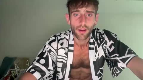 Snapshot of lukegunn22 chatting on February 2025 12:08:02 AM MR. Luke Gunn online show from February 2025 12:08:02 AM