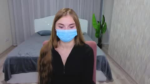 Snapshot of lukeriamoon chatting on October 2025 04:20:02 AM lukeriamoon online show from October 2025 04:20:02 AM