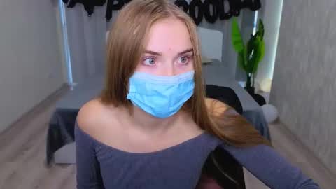 Snapshot of lukeriamoon chatting on November 2025 05:30:02 AM lukeriamoon online show from November 2025 05:30:02 AM