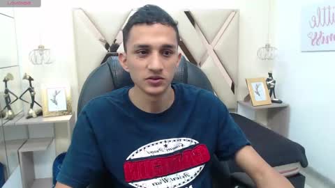 IM STIVEN online show from February 2025 12:22:02 PM