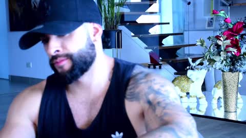 Lukhas f4f online show from January 2025 07:07:02 PM