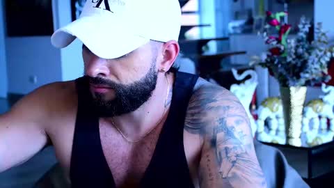 Lukhas f4f online show from February 2025 07:47:01 PM