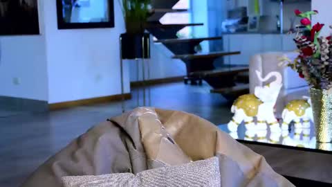 Lukhas f4f online show from February 2025 11:04:02 PM