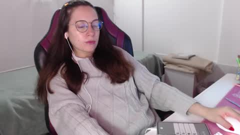 Snapshot of lula_05 chatting on January 2025 02:54:02 AM Vicky online show from January 2025 02:54:02 AM